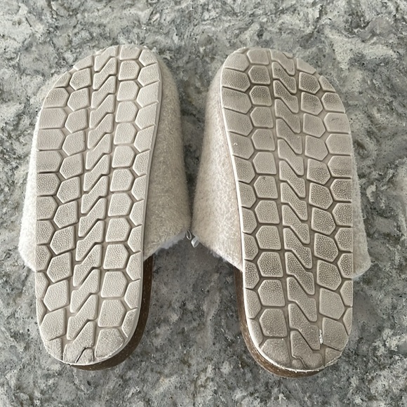 Gap Kids - slippers - Picture 2 of 4